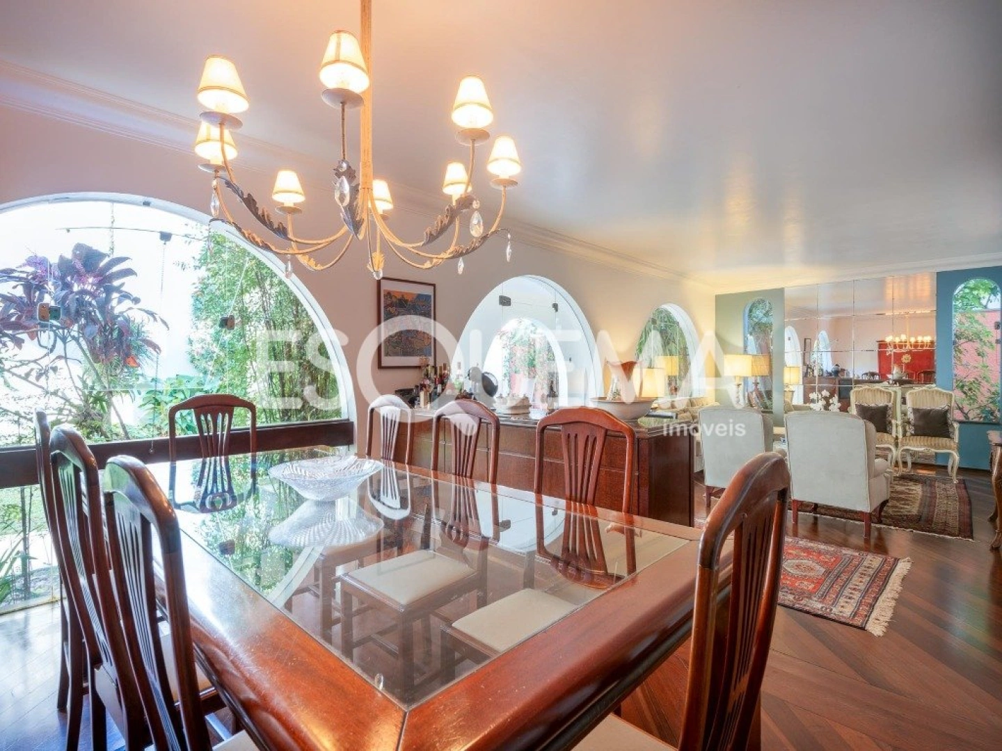 Casa para morar e receber bem em meio ao verde do Alto de Pinheiros - Imagem 8