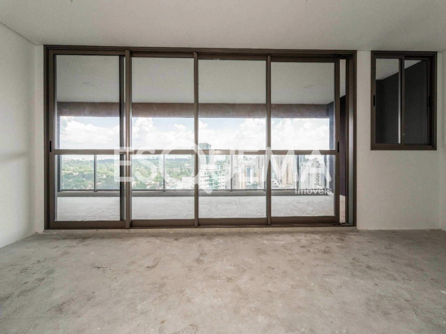 Apartamento novo, com ampla varanda e vista panorâmica - Imagem 2