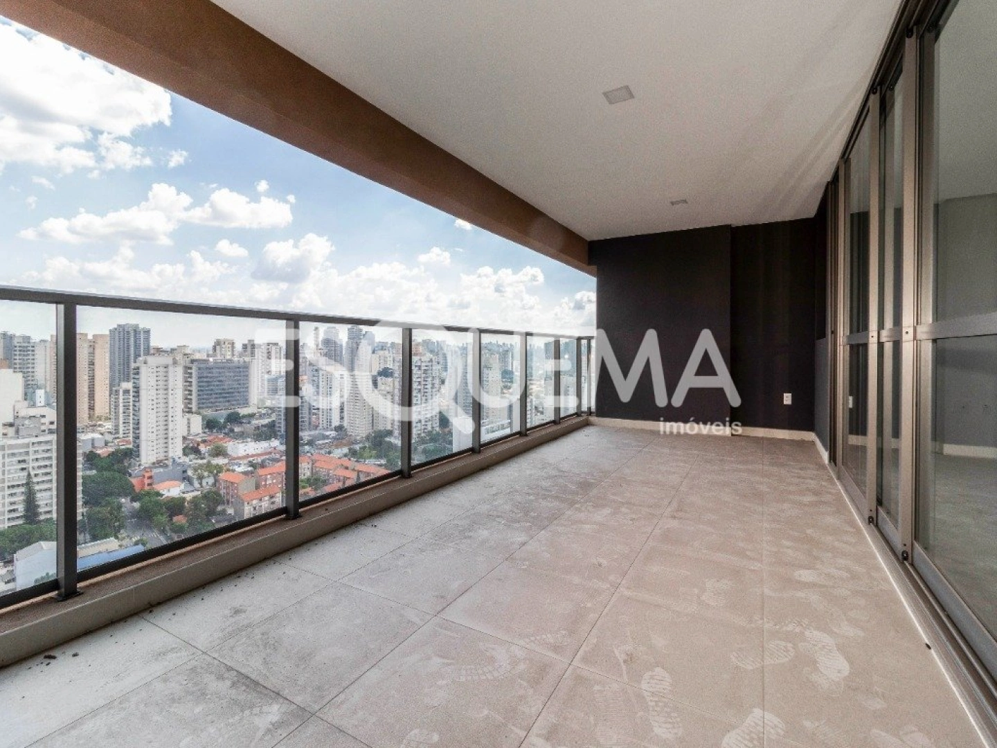 Apartamento novo, com ampla varanda e vista panorâmica - Imagem 8