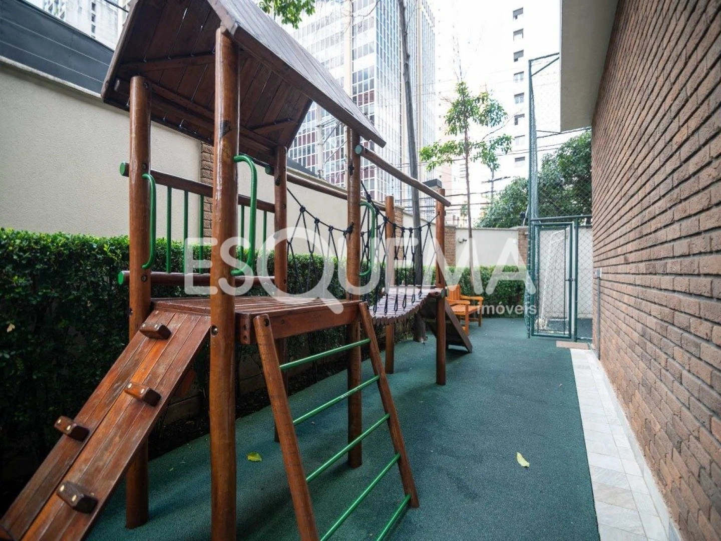 Apartamento reformado em rua tranquila no Itaim Bibi - Imagem 13
