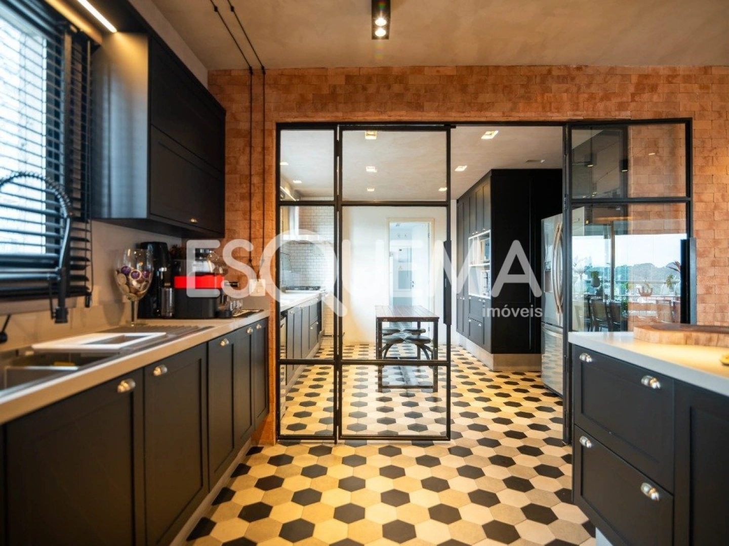 Apartamento com a maior varanda do bairro - Imagem 9