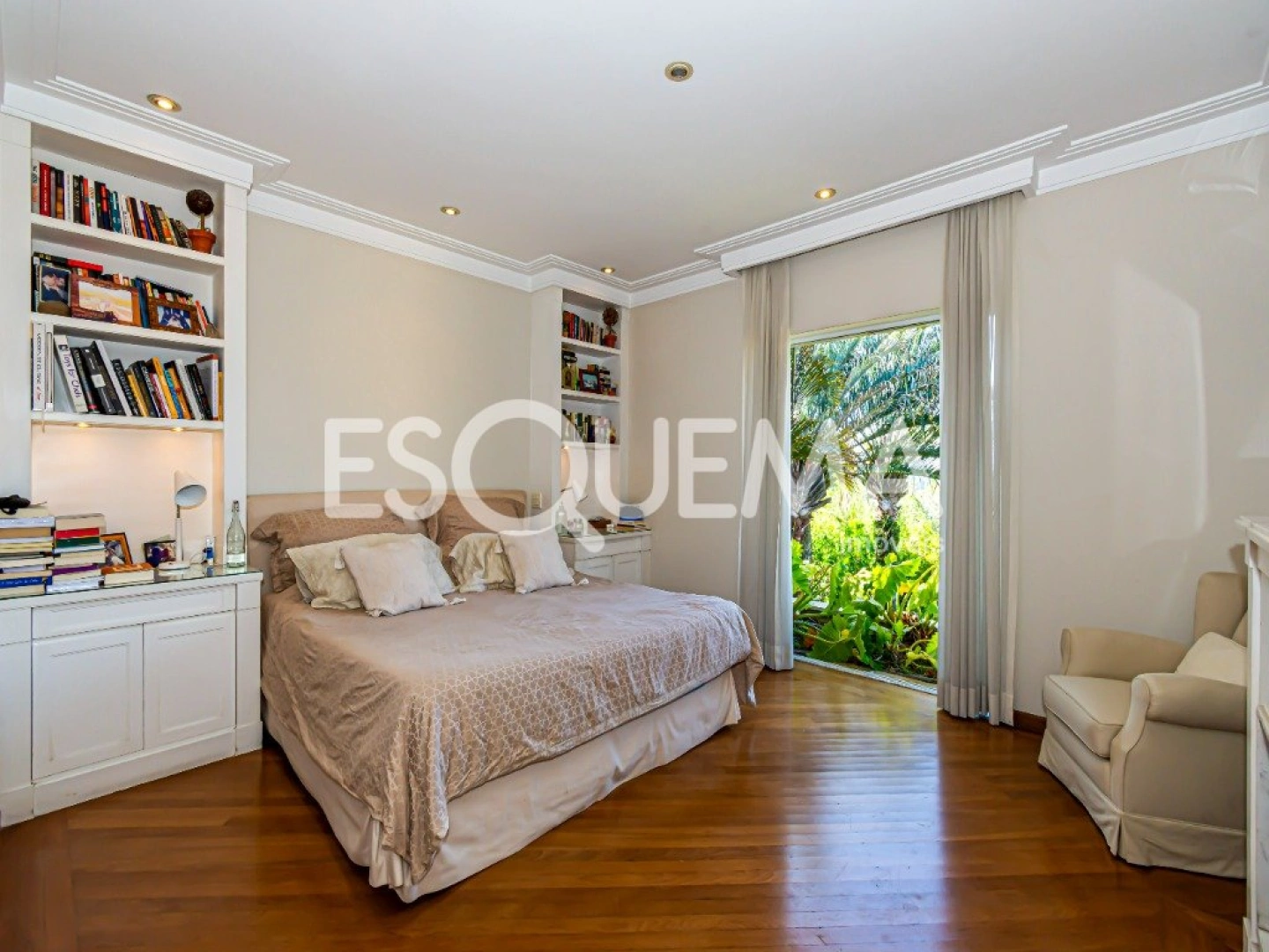 Casa com piscina, jacuzzi e vista privilegiada no Jardim Guedala - Imagem 11