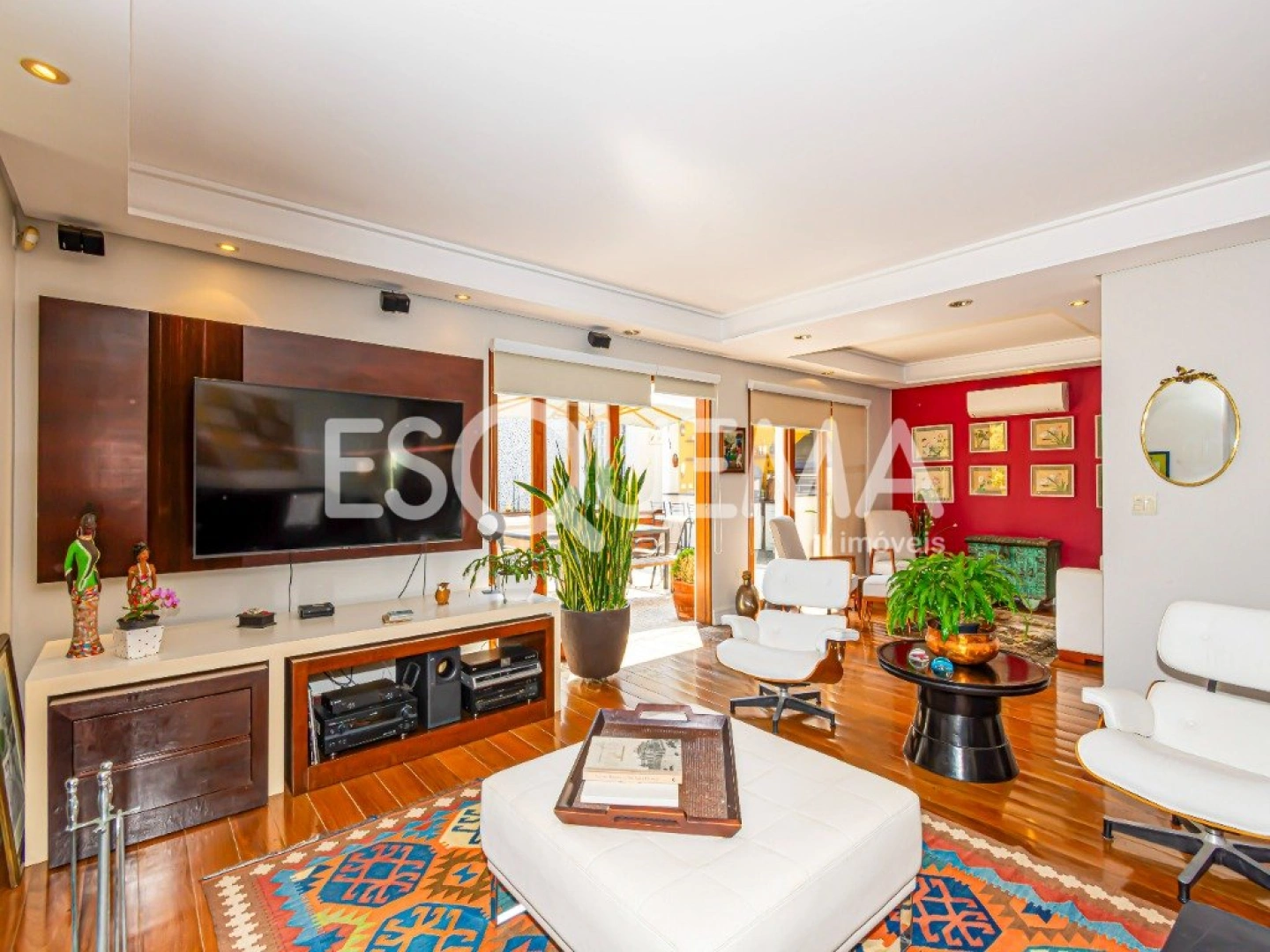 Casa em rua fechada com piscina aquecida - Imagem 3