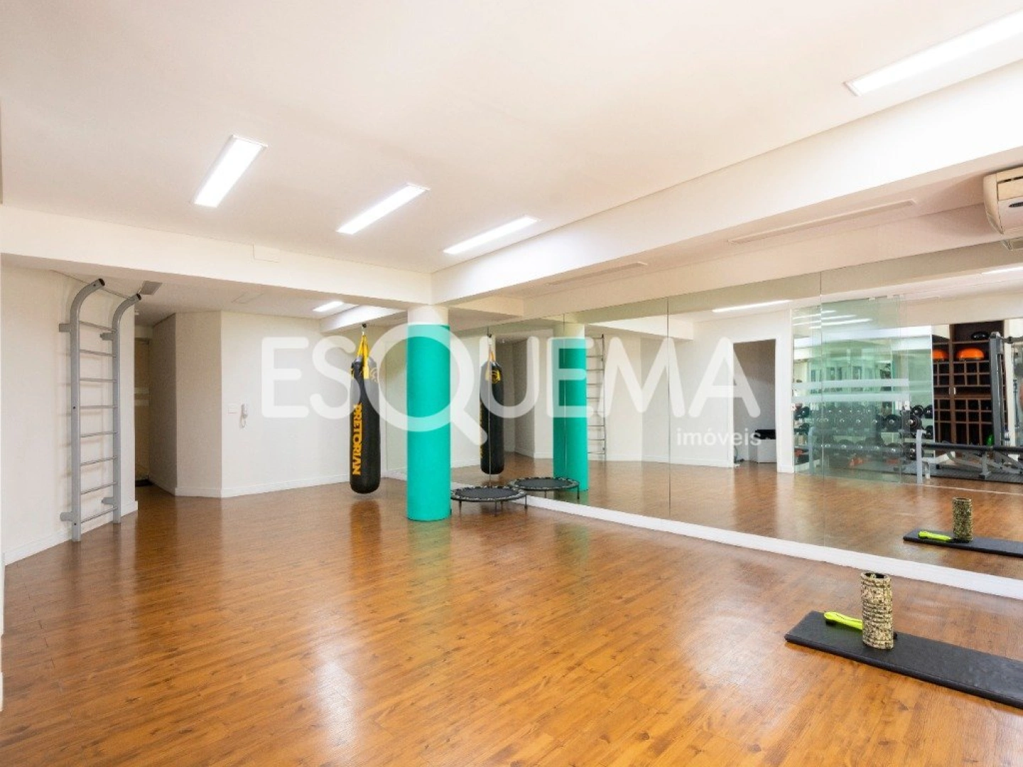 Apartamento reformado com atmosfera acolhedora - Imagem 12