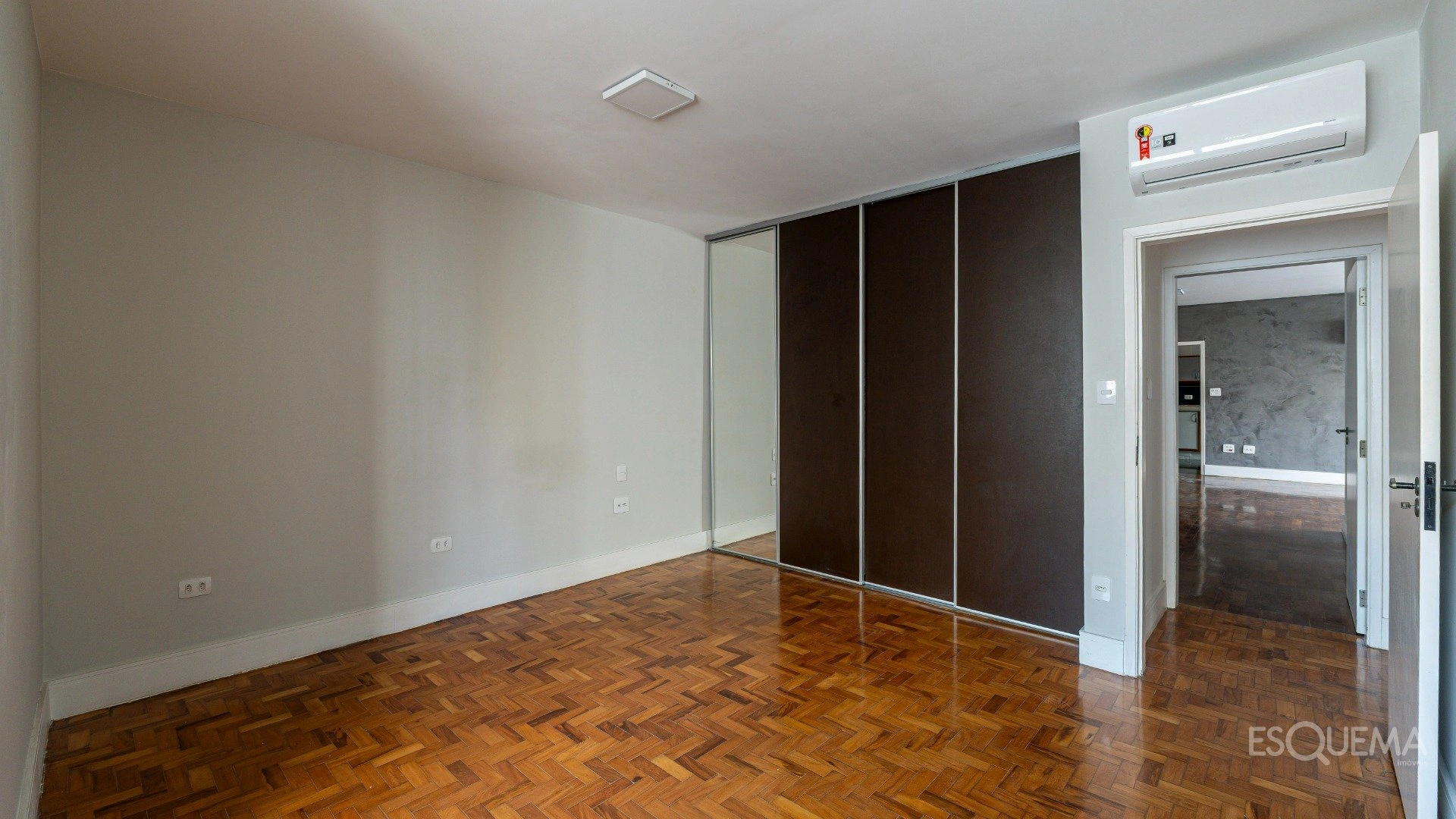 Apartamento reformado entre Lorena e Oscar Freire, a poucos passos do Clube Paulistano - Imagem 12