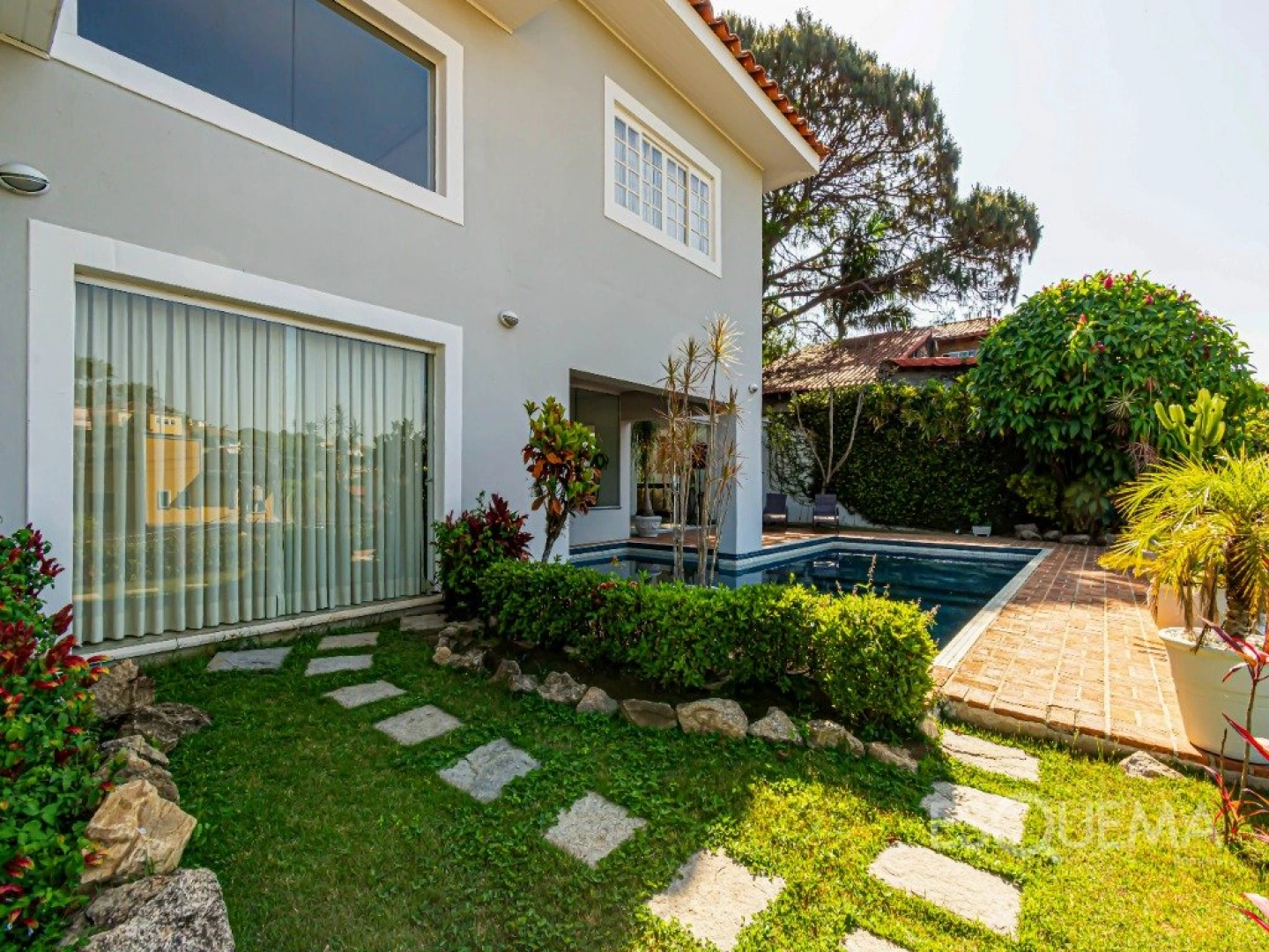 Casa com projeto de Ugo Di Pace - Imagem 11