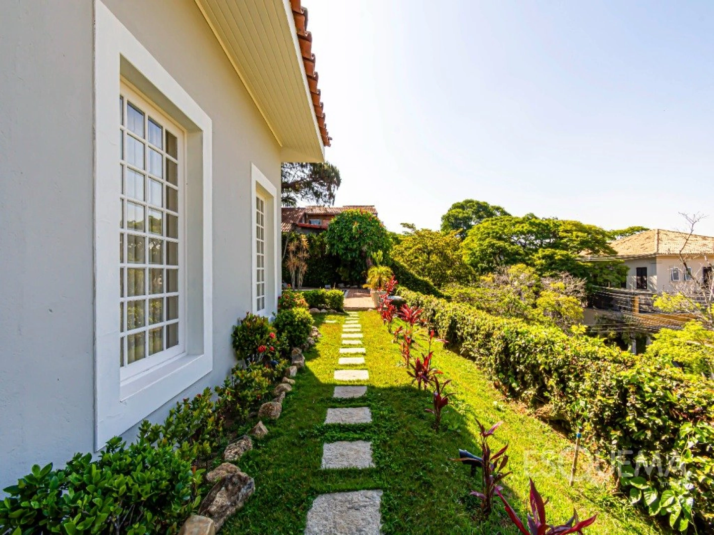 Casa com projeto de Ugo Di Pace - Imagem 2