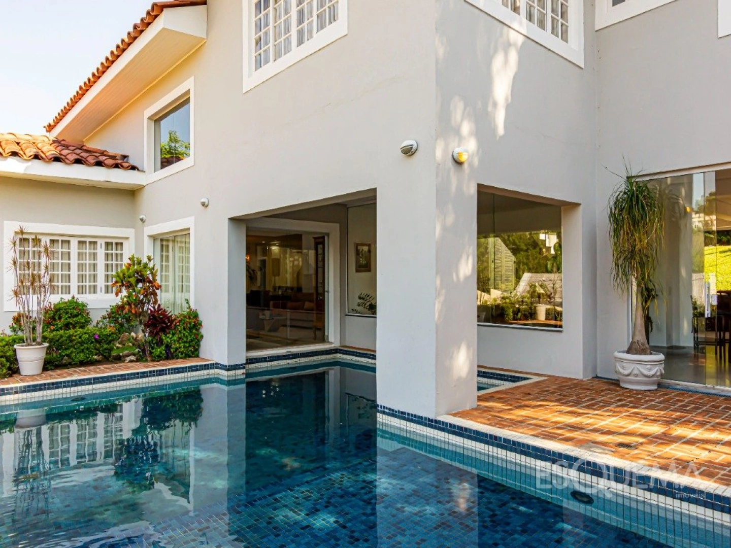 Casa com projeto de Ugo Di Pace - Imagem 8