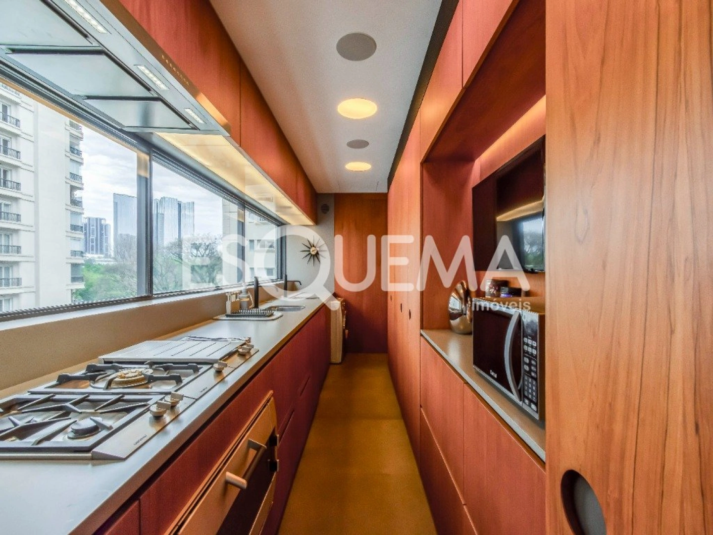 Apartamento com projeto em condomínio assinado por Marcio Kogan no Itaim Bibi - Imagem 7
