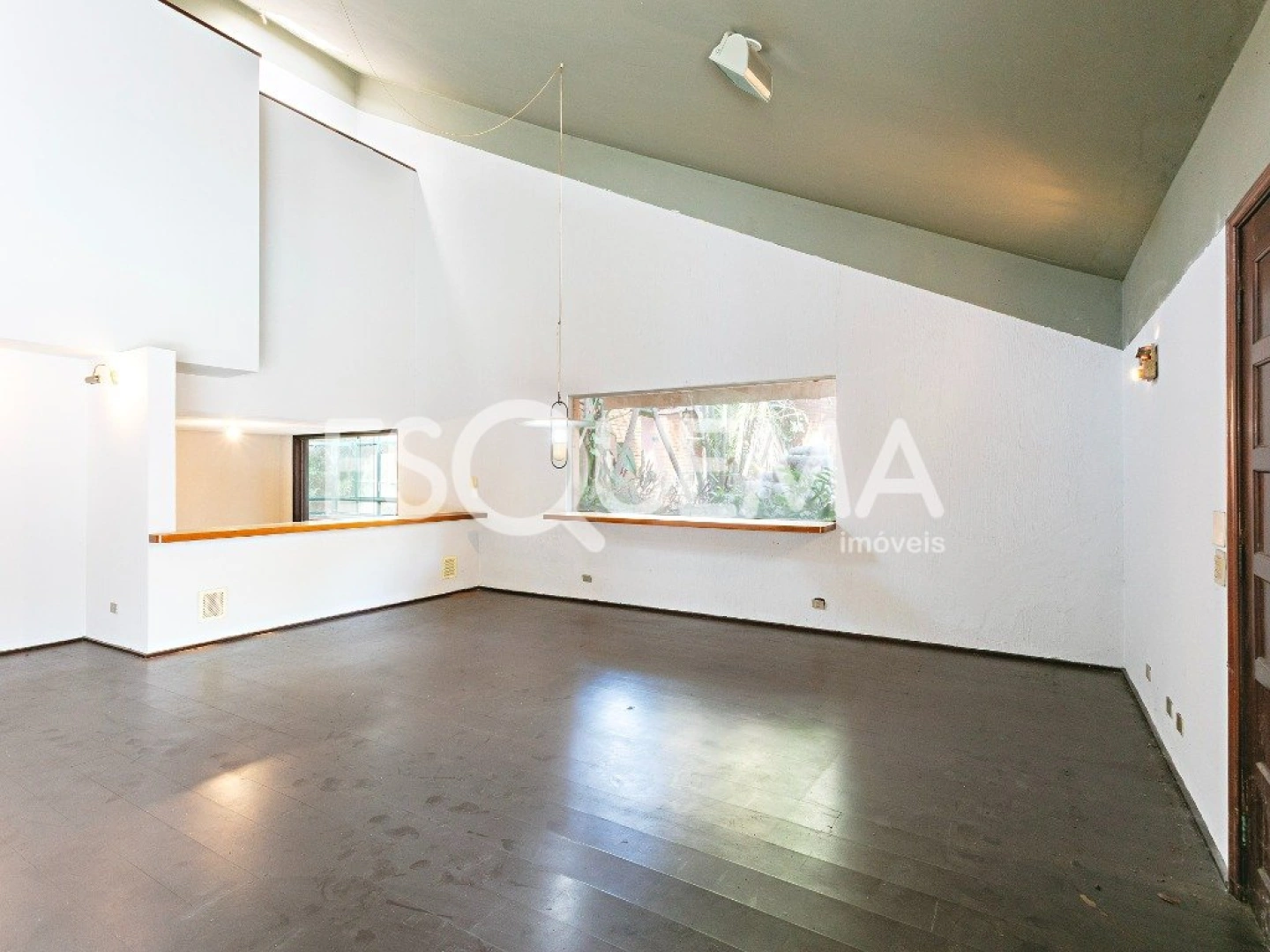 Casa em terreno de esquina para reforma - Imagem 3
