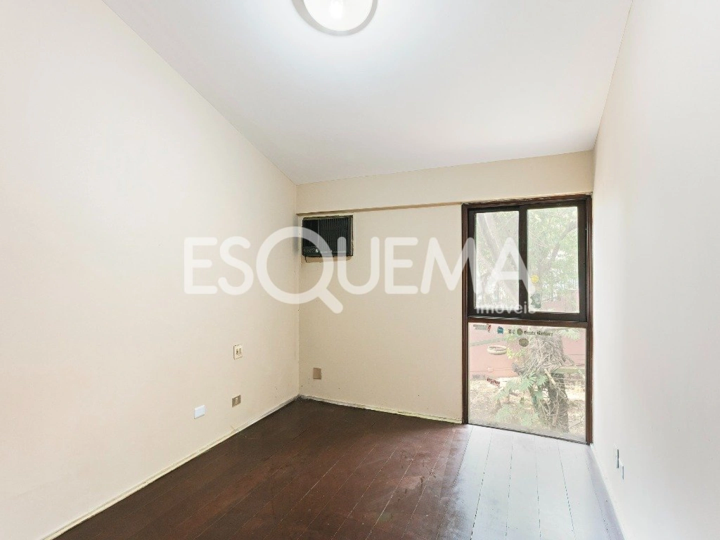 Casa em terreno de esquina para reforma - Imagem 8