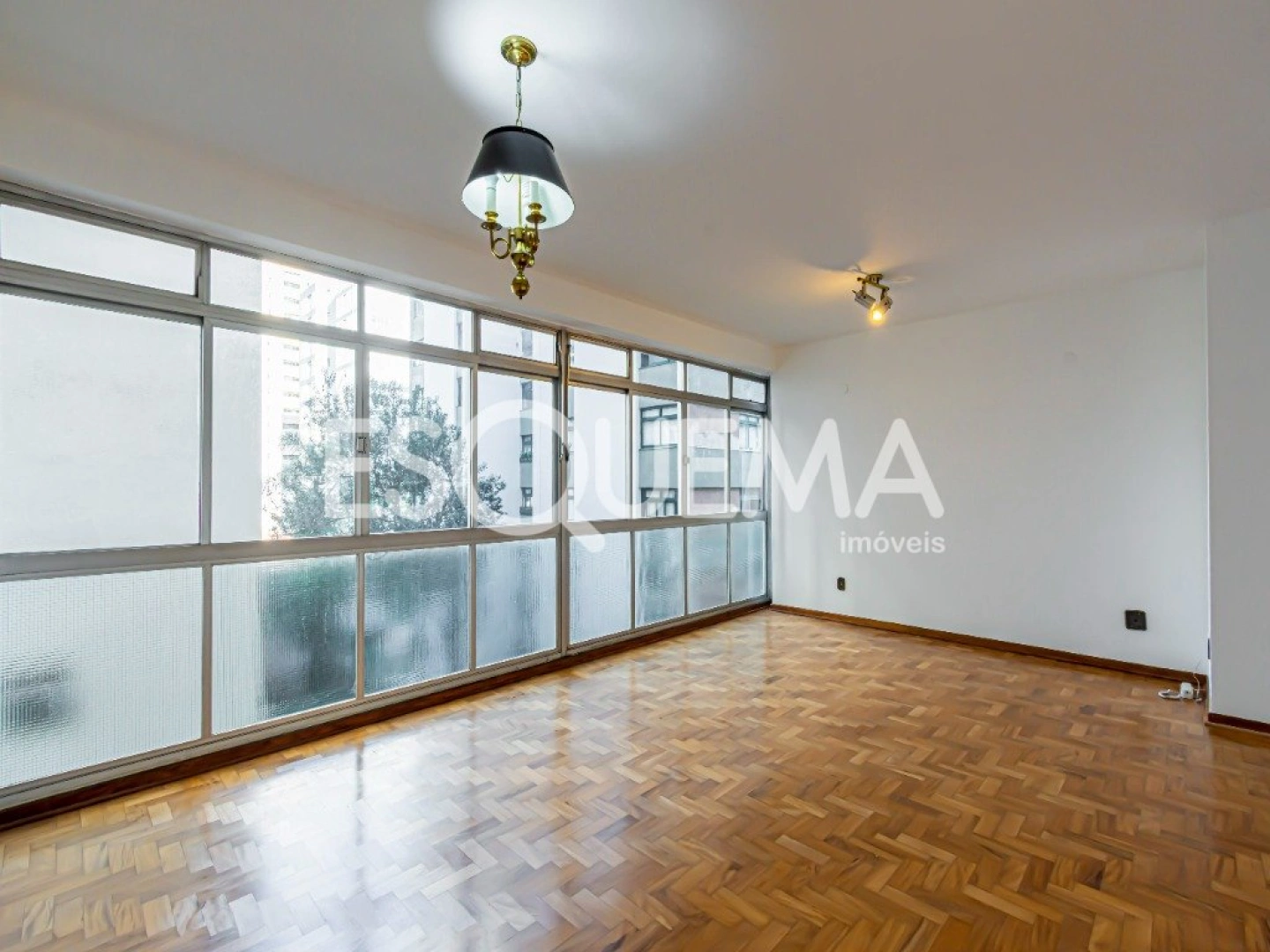Apartamento a passos do Clube Pinheiros. - Imagem 1
