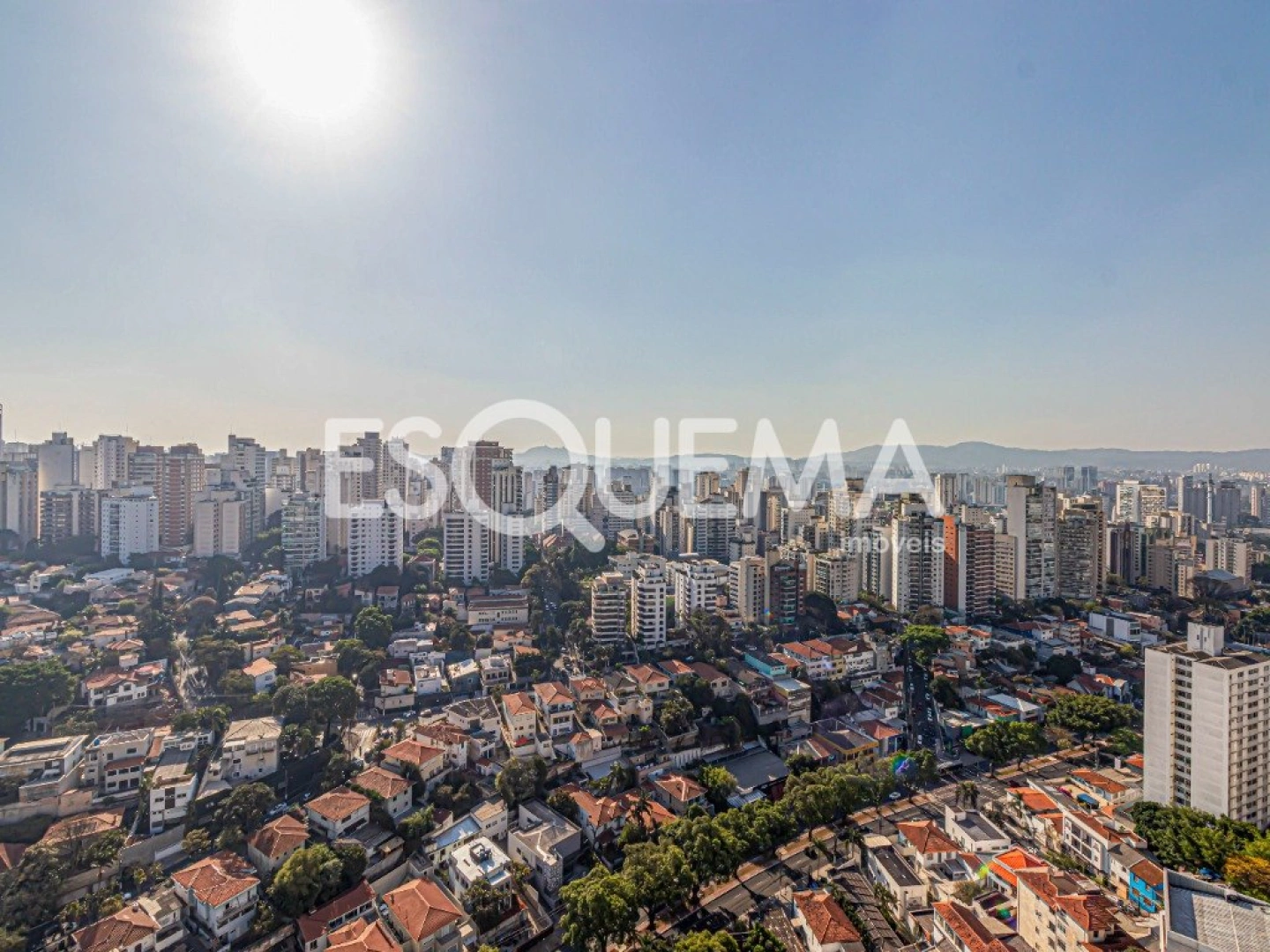 Cobertura mobiliada em rua fechada com 900m² de área útil - Imagem 12