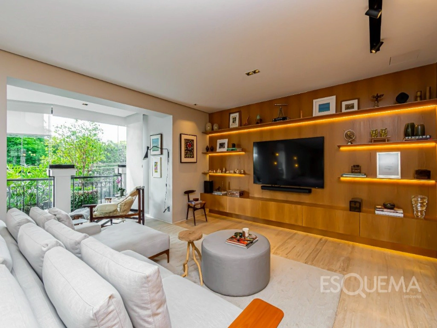 Apartamento reformado a passos da Rua Curitiba - Imagem 5