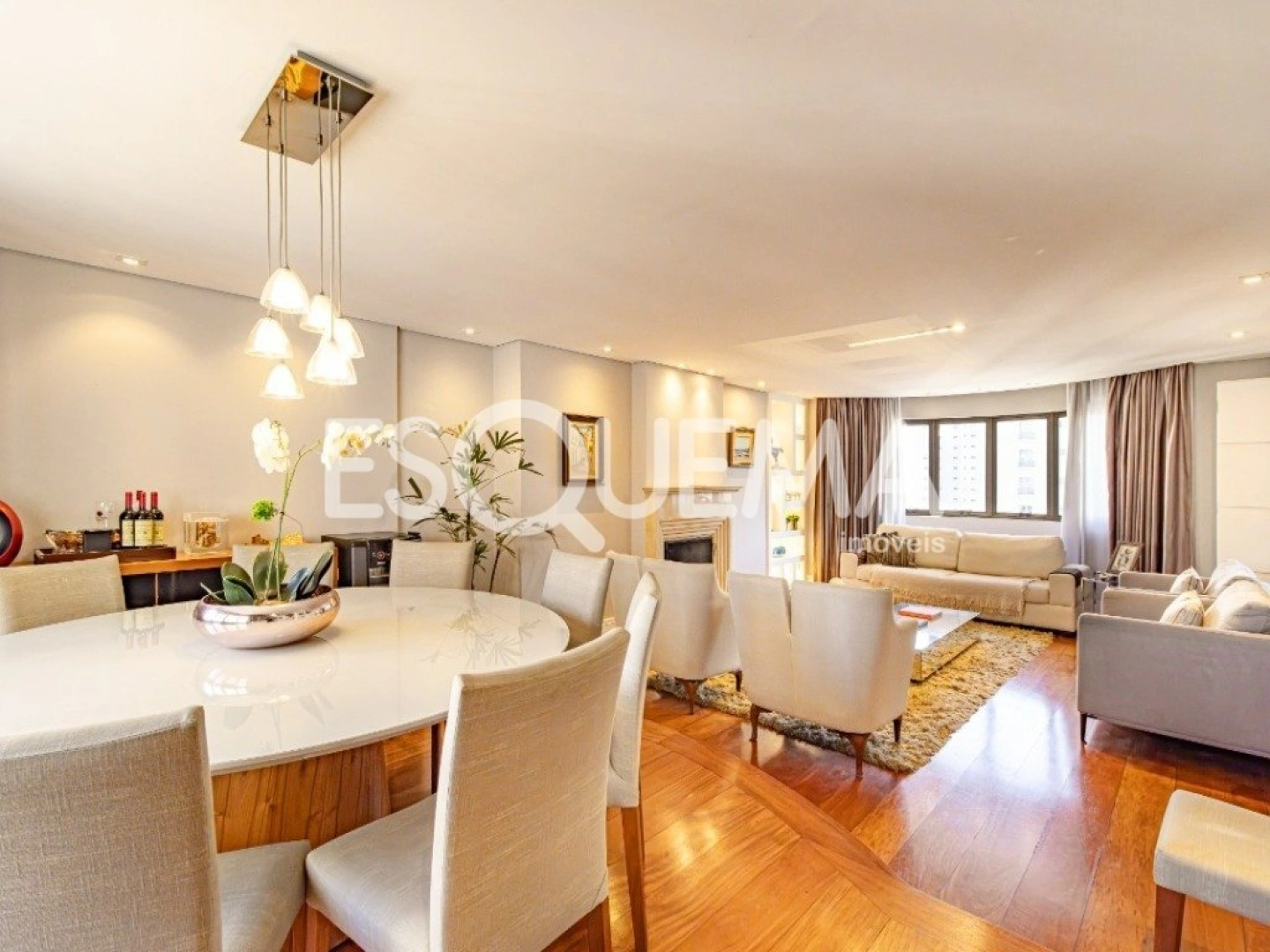 Apartamento em Moema com 3 suítes e lazer completo - Imagem 2