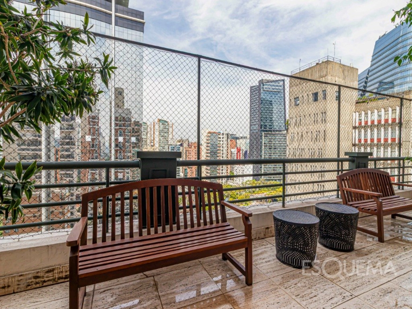 Apartamento em rua segura e fechada - Imagem 9