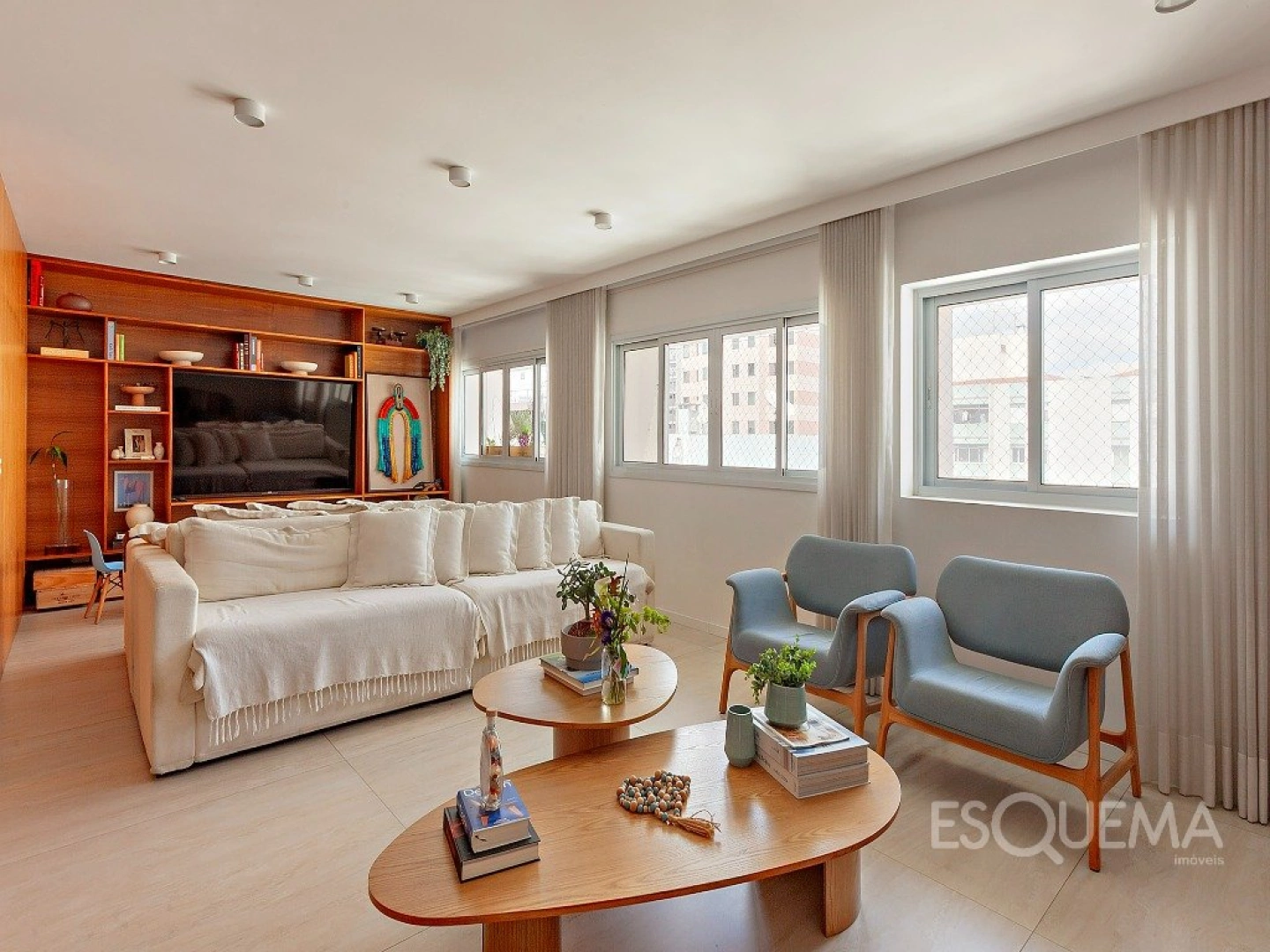 Apartamento reformado e mobiliado no Jardim América - Imagem 2