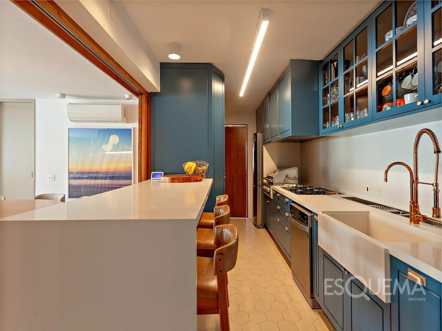 Apartamento reformado e mobiliado no Jardim América - Imagem 5