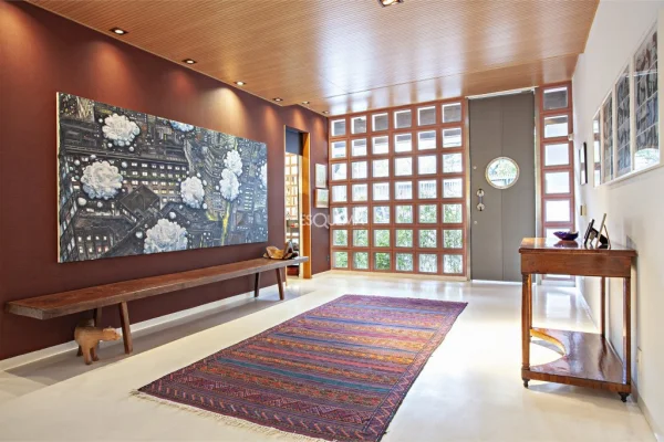 Casa moderna e reformada na Vila Nova Conceição