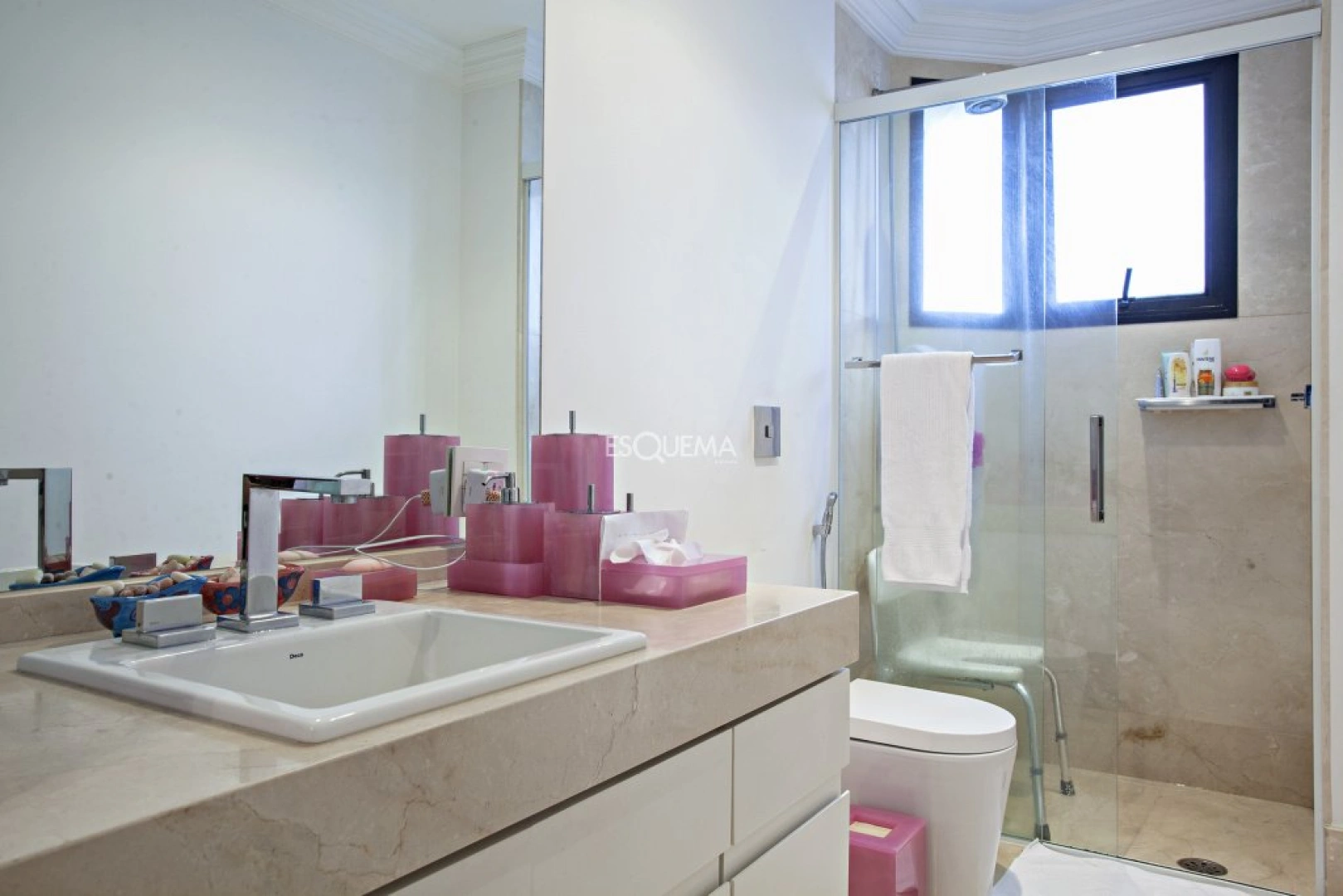 Apartamento com projeto de Roberto Migotto - Imagem 11