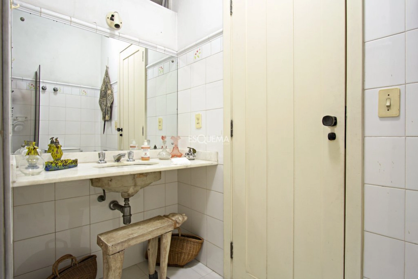 Casa com muita iluminação natural em localização cobiçada - Imagem 9