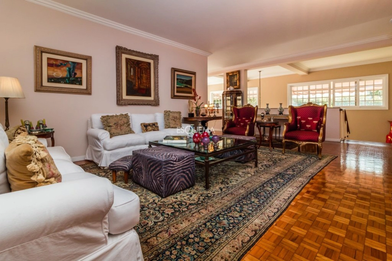 Casa em rua arborizada e tranquila - Imagem 2