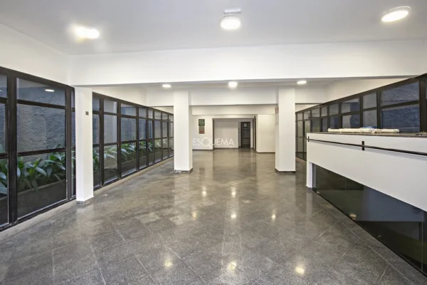 Prédio comercial monousuário