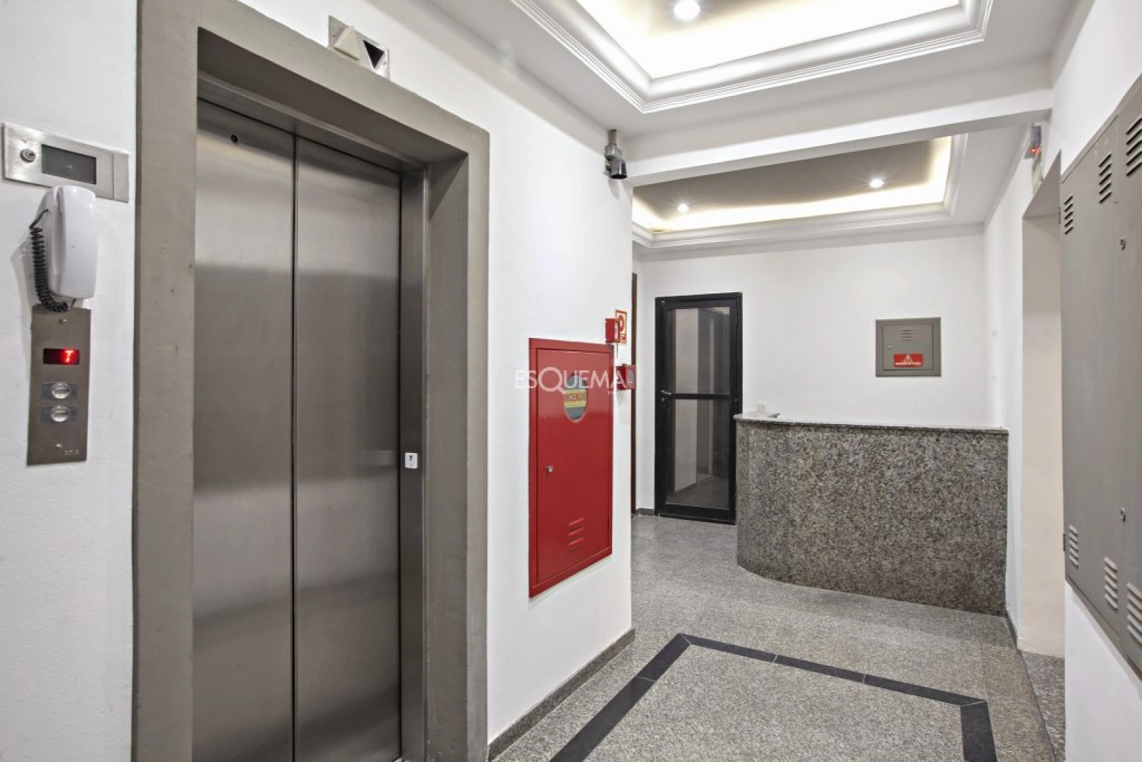 Prédio comercial monousuário - Imagem 8