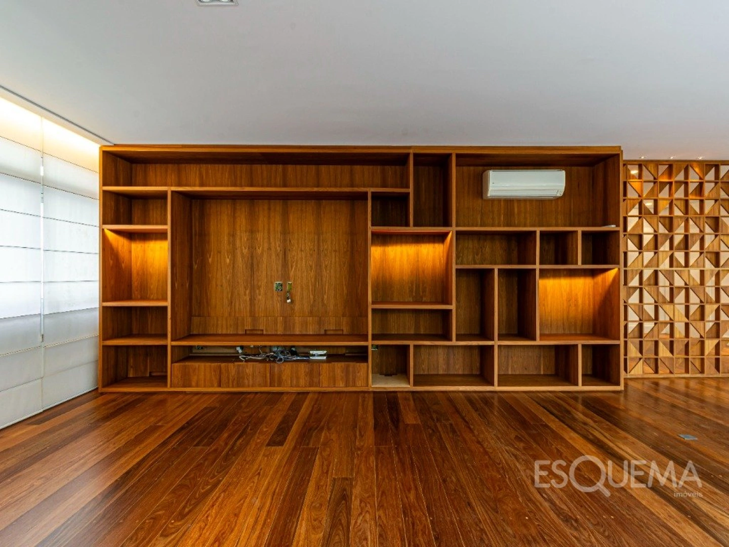 Apartamento amplo e reformado, próximo ao Colégio Dante Alighieri - Imagem 8