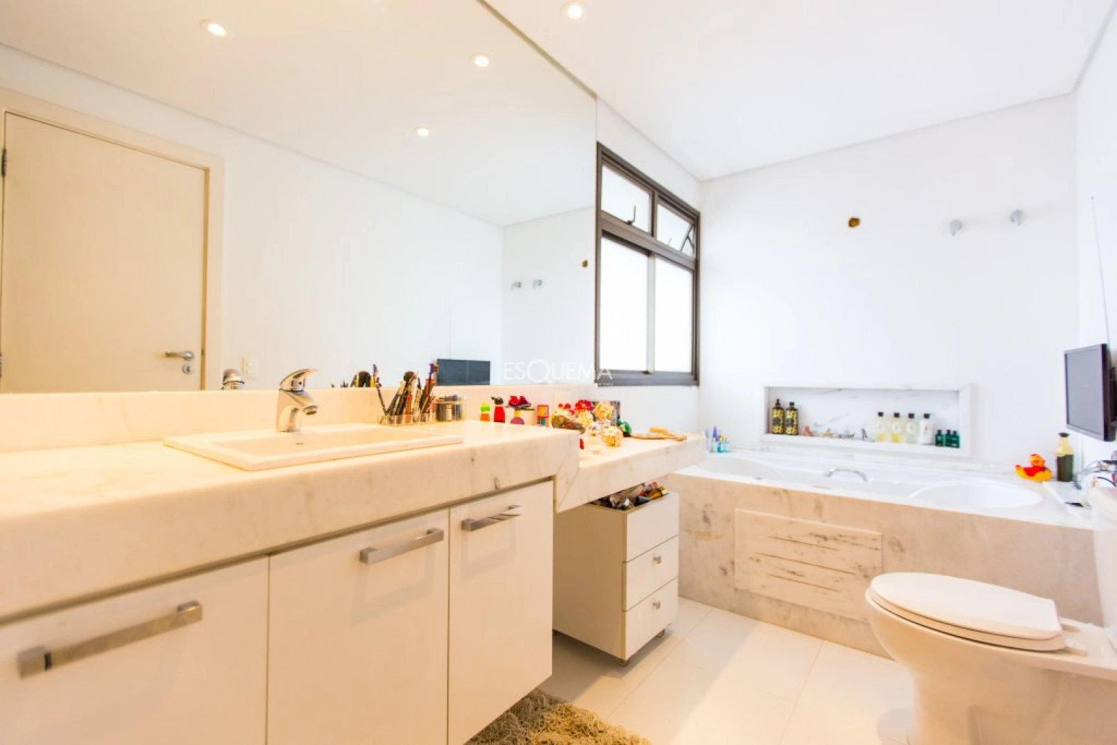 Cobertura duplex bem localizada - Imagem 14