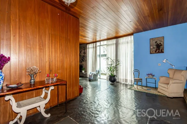 Casa para reforma no Alto de Pinheiros