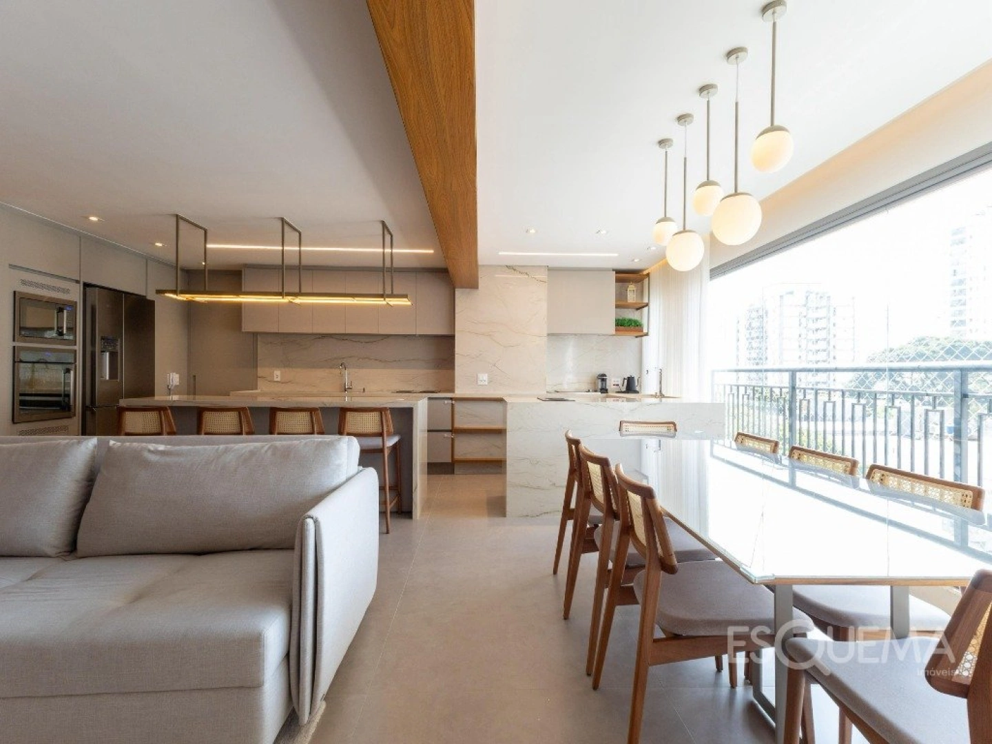 Apartamento reformado com varanda gourmet em Moema Pássaros - Imagem 1