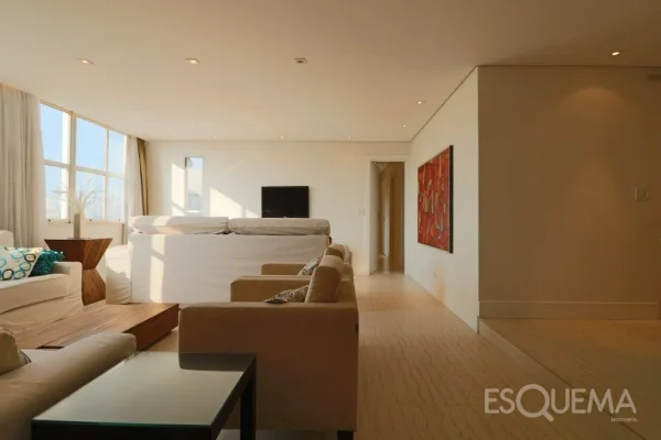 Apartamento mobiliado com vista para o verde no Jardim Europa