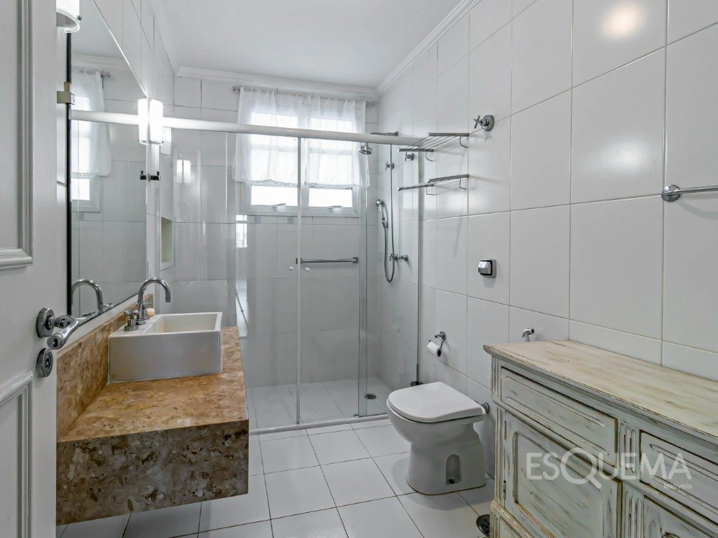 Apartamento amplo de 200 m² na parte plana dos Jardins - Imagem 13