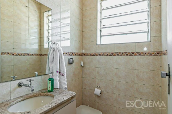 Casa comercial em localização estratégica