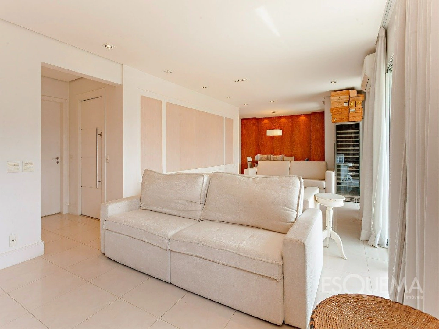 Apartamento em edifício neoclássico com vista aberta no Jardim Guedala - Imagem 7