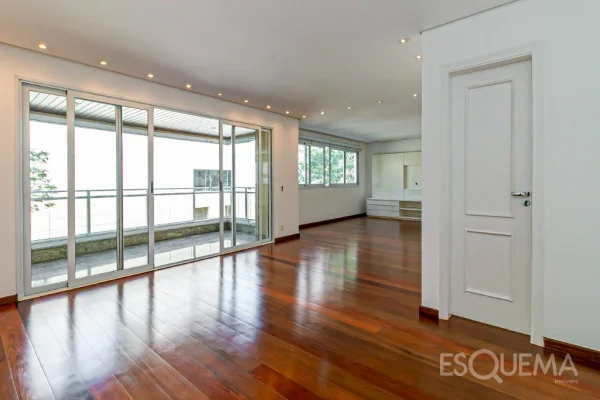Apartamento em excelente localização no Itaim Bibi