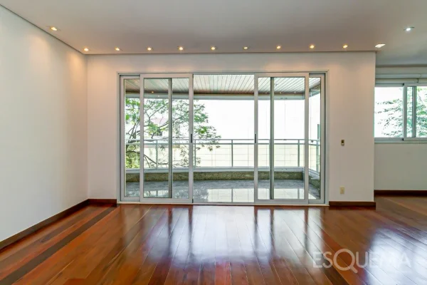 Apartamento em excelente localização no Itaim Bibi
