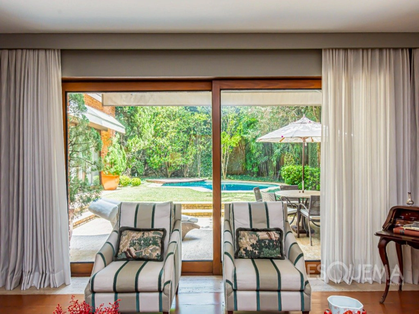 Casa em estilo normando no Jardim Guedala - Imagem 4