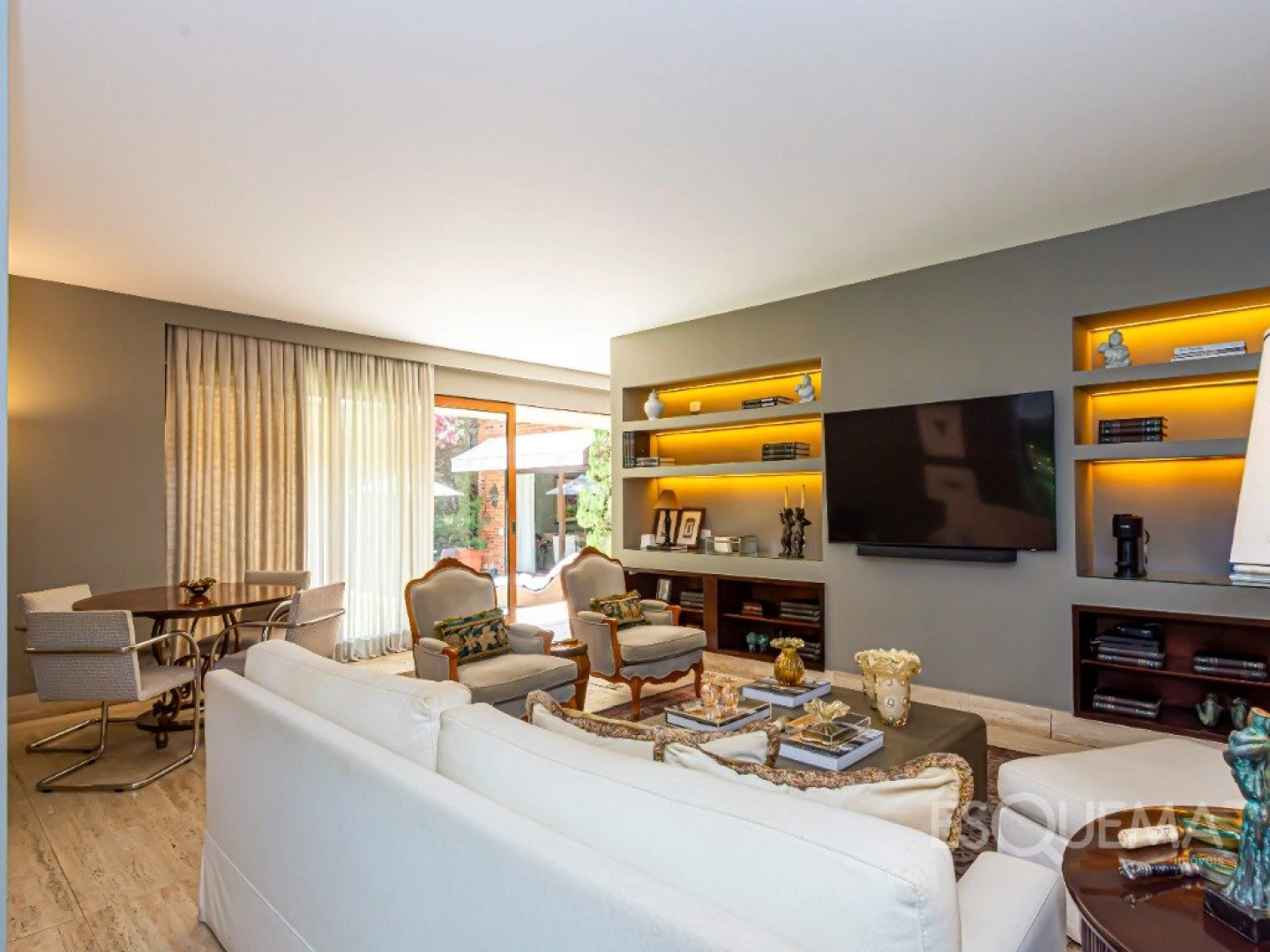 Casa em estilo normando no Jardim Guedala - Imagem 5