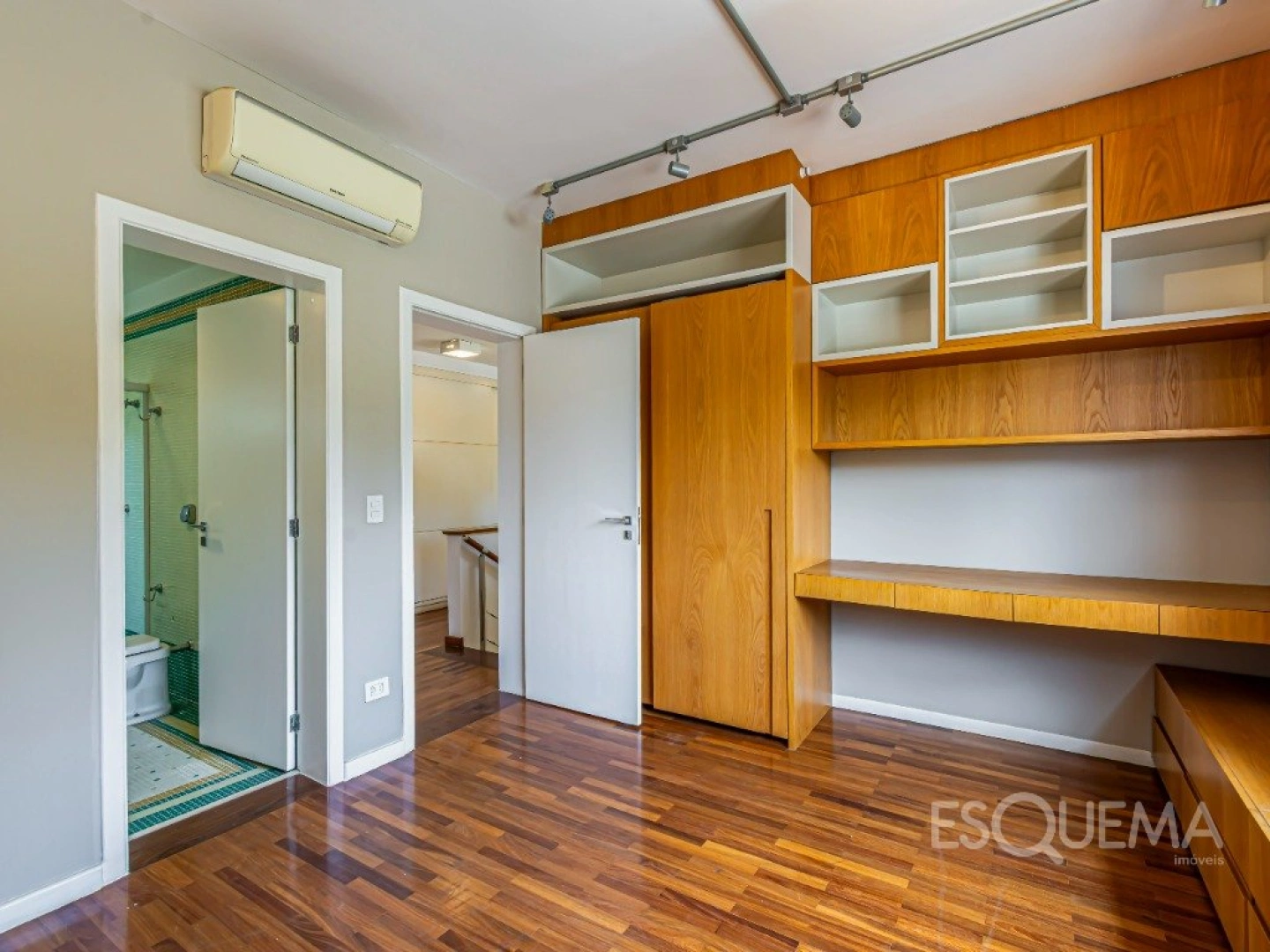Casa charmosa em rua tranquila - Imagem 13