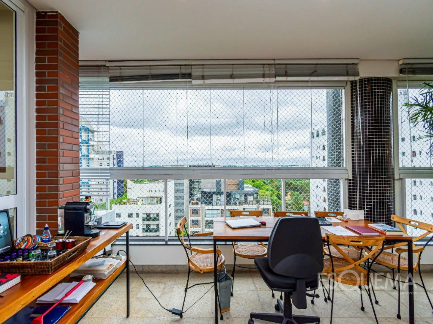 Apartamento com vista livre e planta generosa em Alto de Pinheiros - Imagem 6