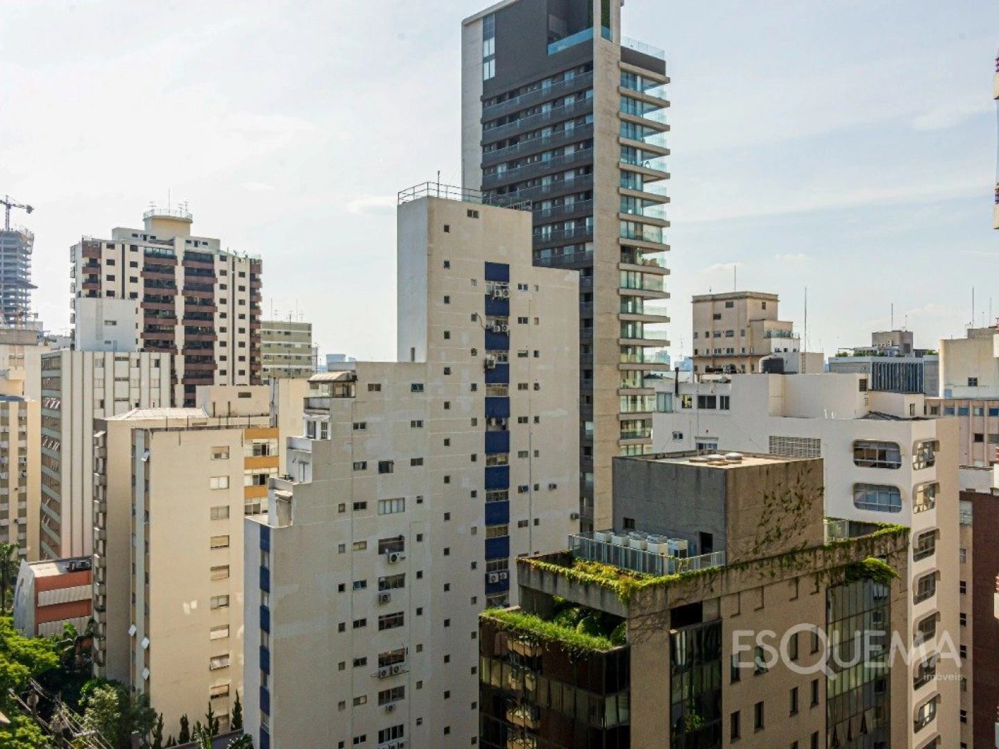 Apartamento em edifício com projeto de Carlos Bratke - Imagem 13