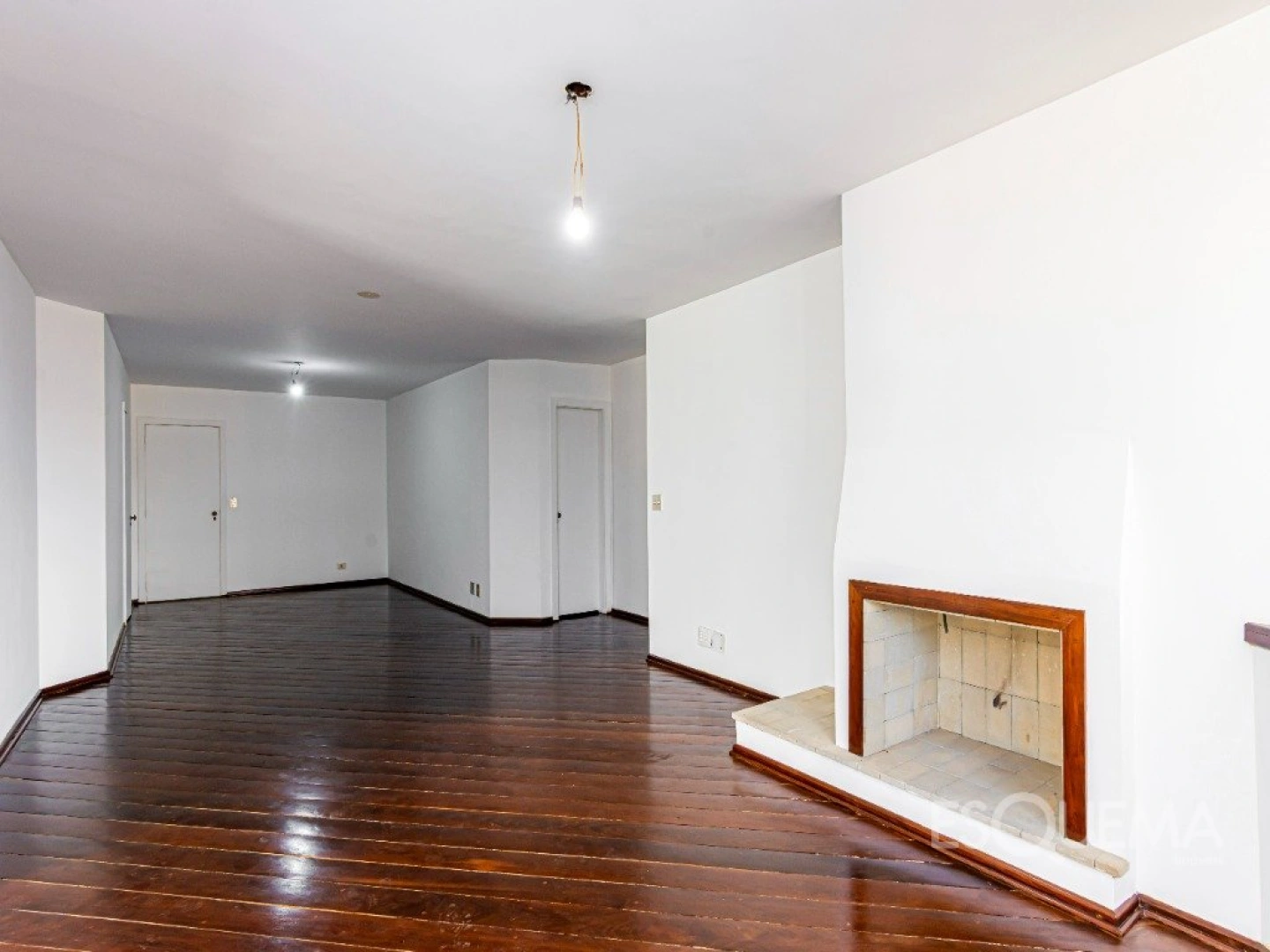 Apartamento em edifício com projeto de Carlos Bratke - Imagem 9