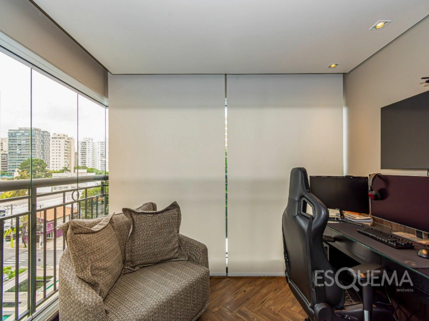 Apartamento contemporâneo com espaço gourmet e vista livre em Moema - Imagem 12