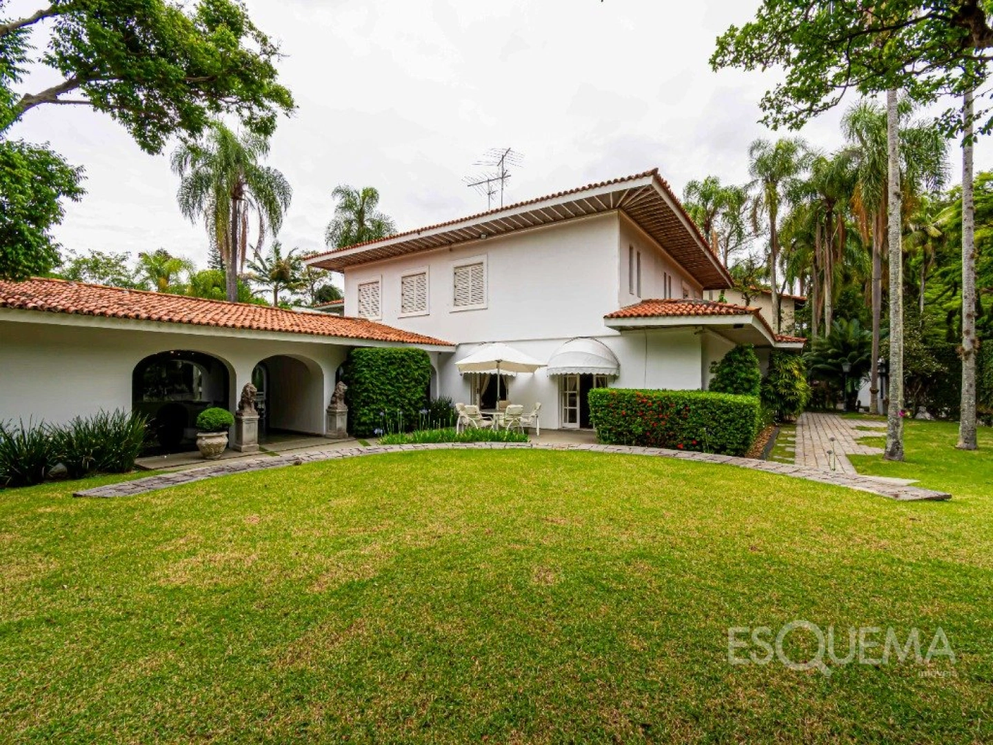 Casa em frente ao Parque Ibirapuera, com vista para as árvores - Imagem 8