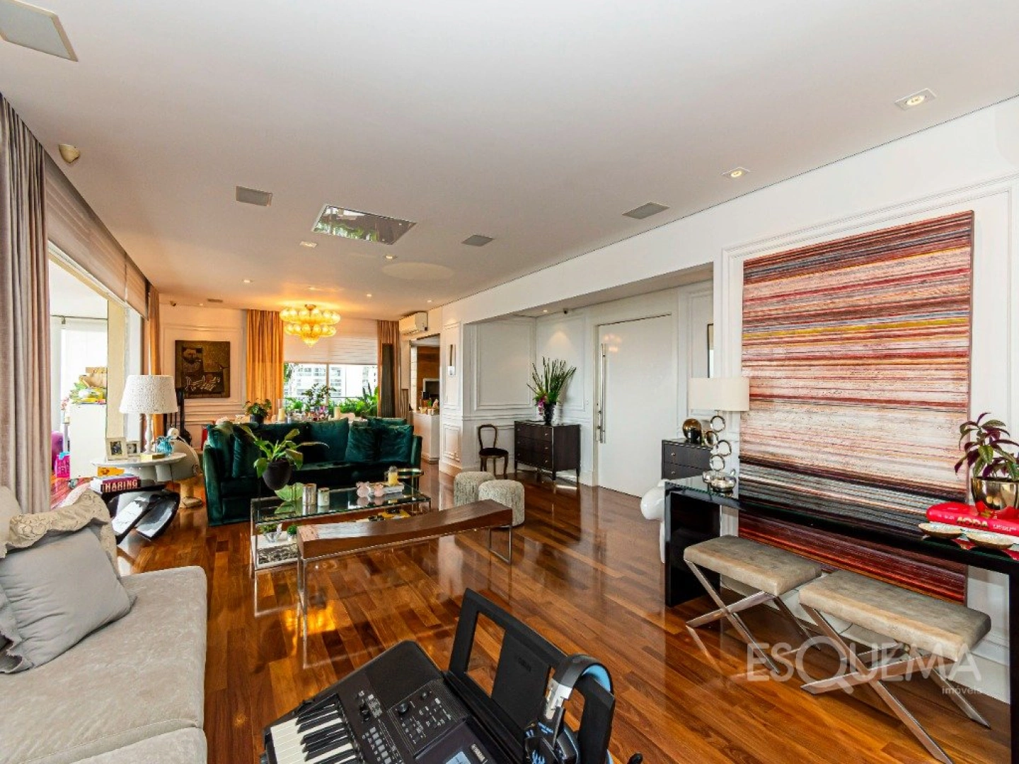 Apartamento com vista aberta e 4 suítes em área nobre do Paraíso - Imagem 11