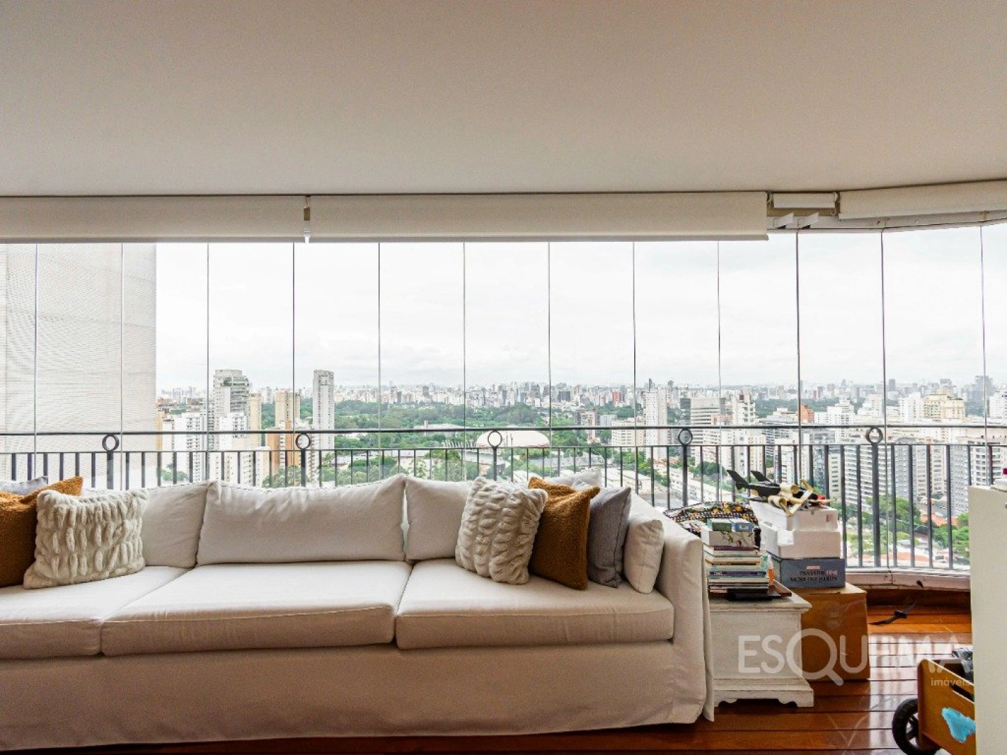 Apartamento com vista aberta e 4 suítes em área nobre do Paraíso - Imagem 14