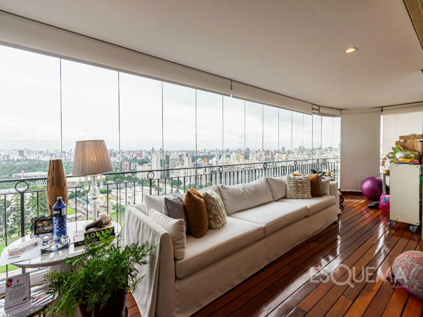 Apartamento com vista aberta e 4 suítes em área nobre do Paraíso - Imagem 4