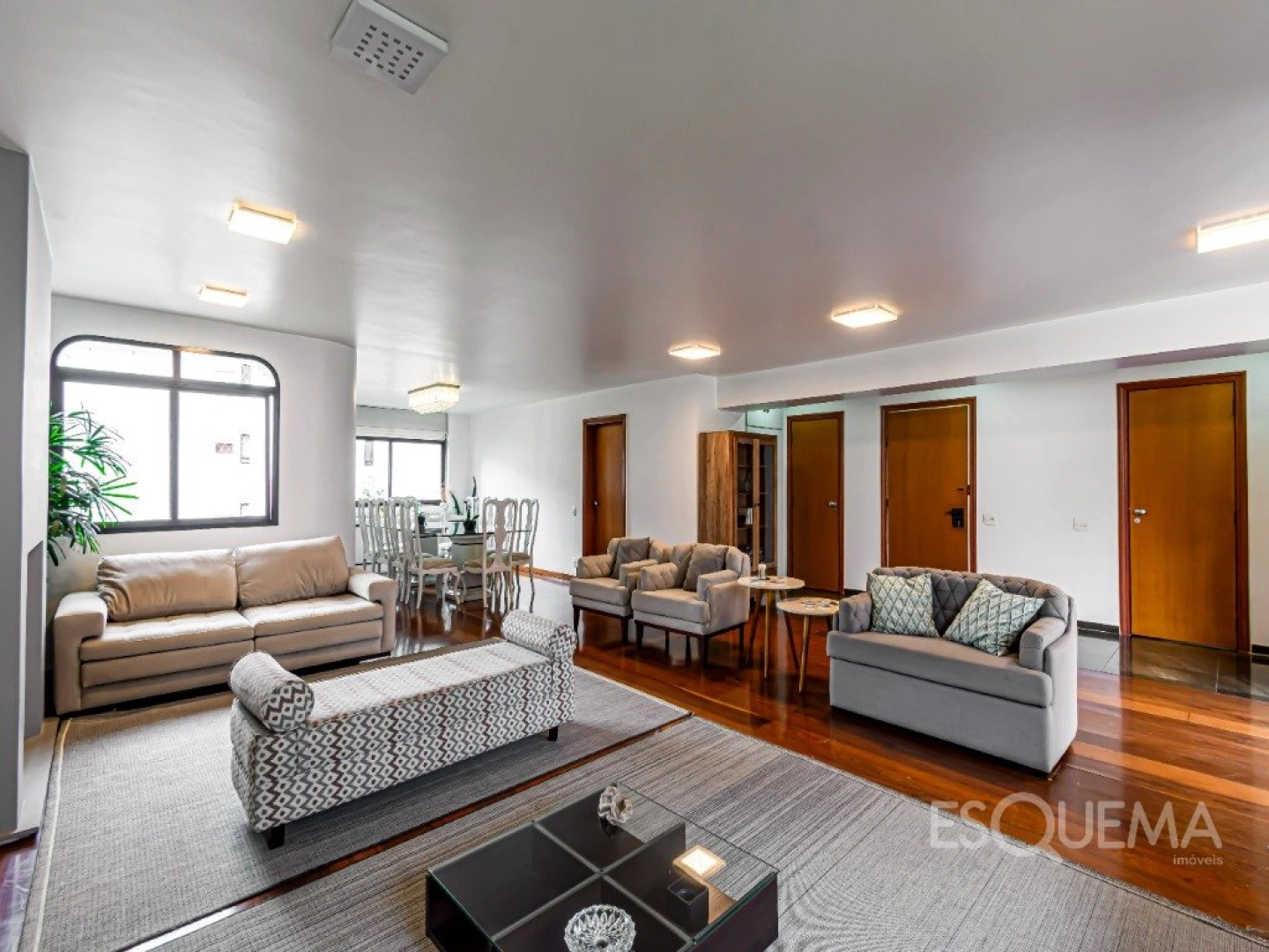 Apartamento reformado e iluminado em rua tranquila do Jardim Paulista - Imagem 4